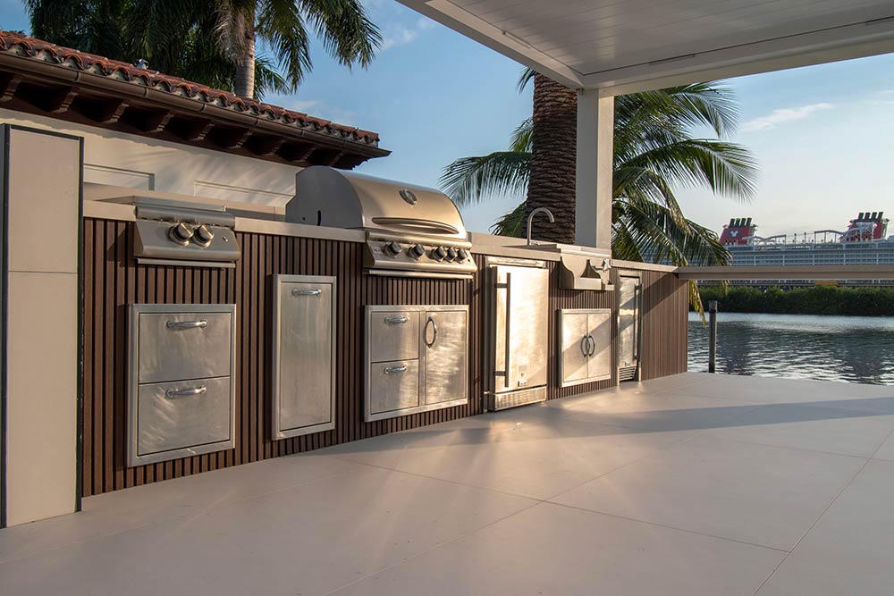 Waterfront outdoor kitchen