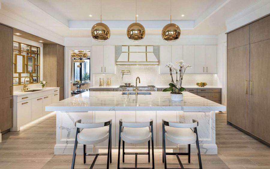 Modern kitchen remodel in a Leesburg home